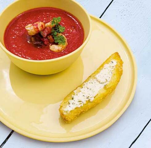 Gazpacho mit Flusskrebsen und Rösti-Frischkäse-Tasche Image
