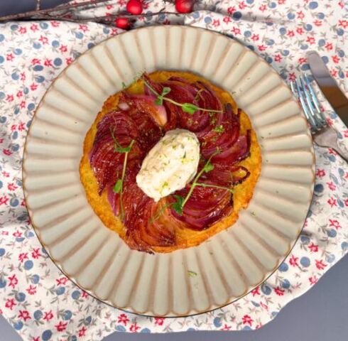 Rösti Tarte Tatin mit roten Zwiebeln Image