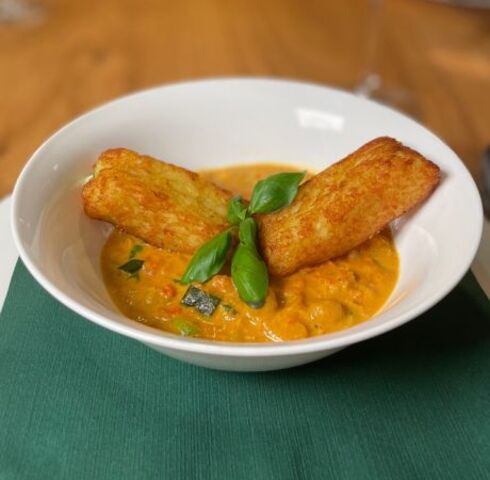 11er Spinat Mozzarella Täschle auf Kürbis-Kichererbsen-Curry Image