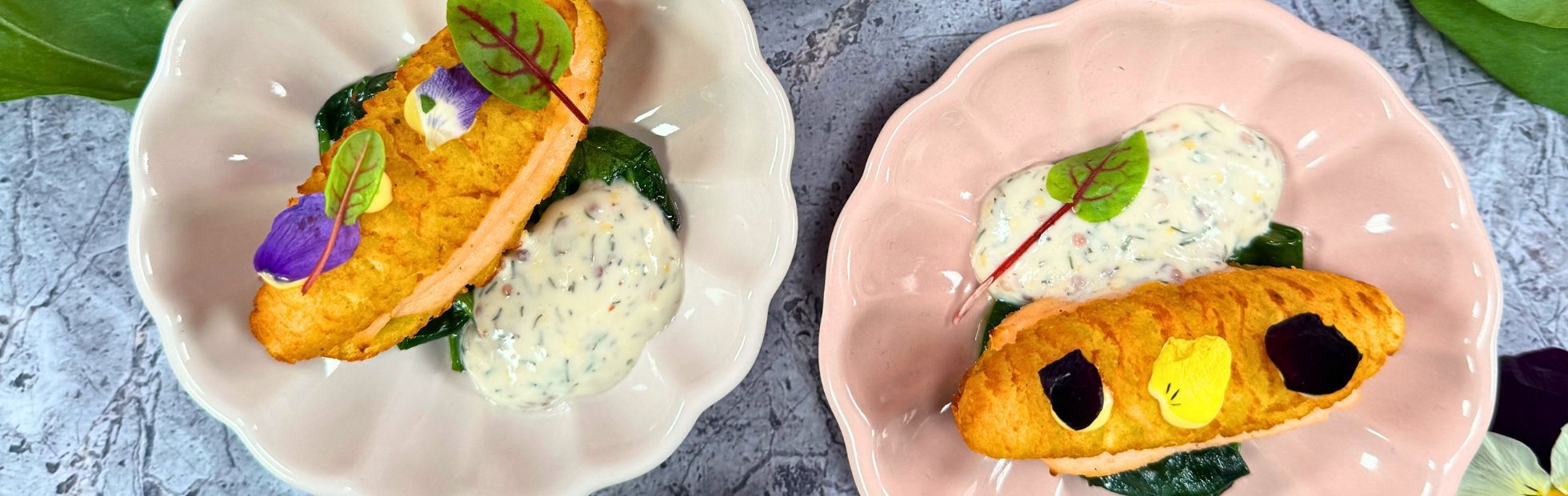 11er Knusper Kroketten Eclair mit Lachs auf Babyspinat