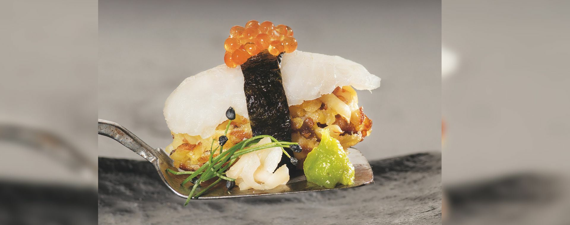 11er Rösti Sushi mit mariniertem Zander und Forellenkaviar
