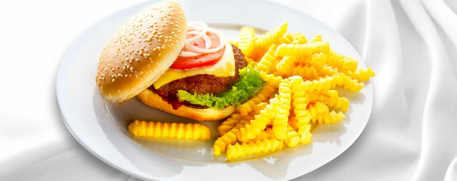 11er 11 Minuten Pommes Frites mit saftigem Burger